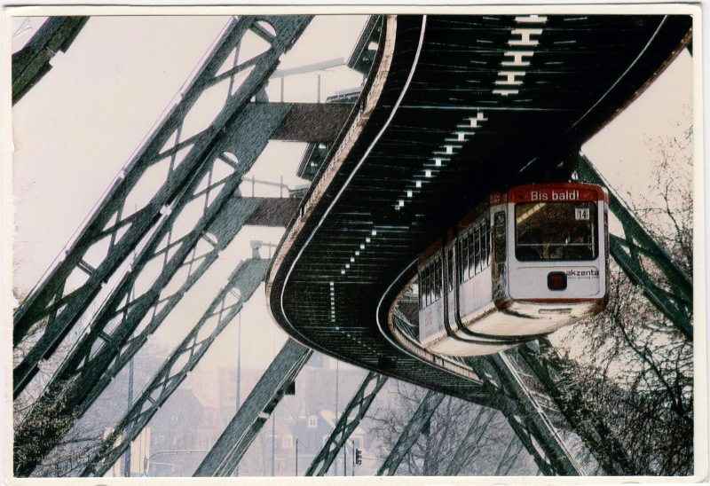 Illustration for article titled Wuppertal Suspended Railway